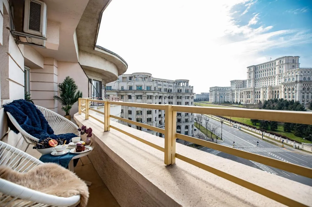 Qult - Monarch Apartment Bucharest